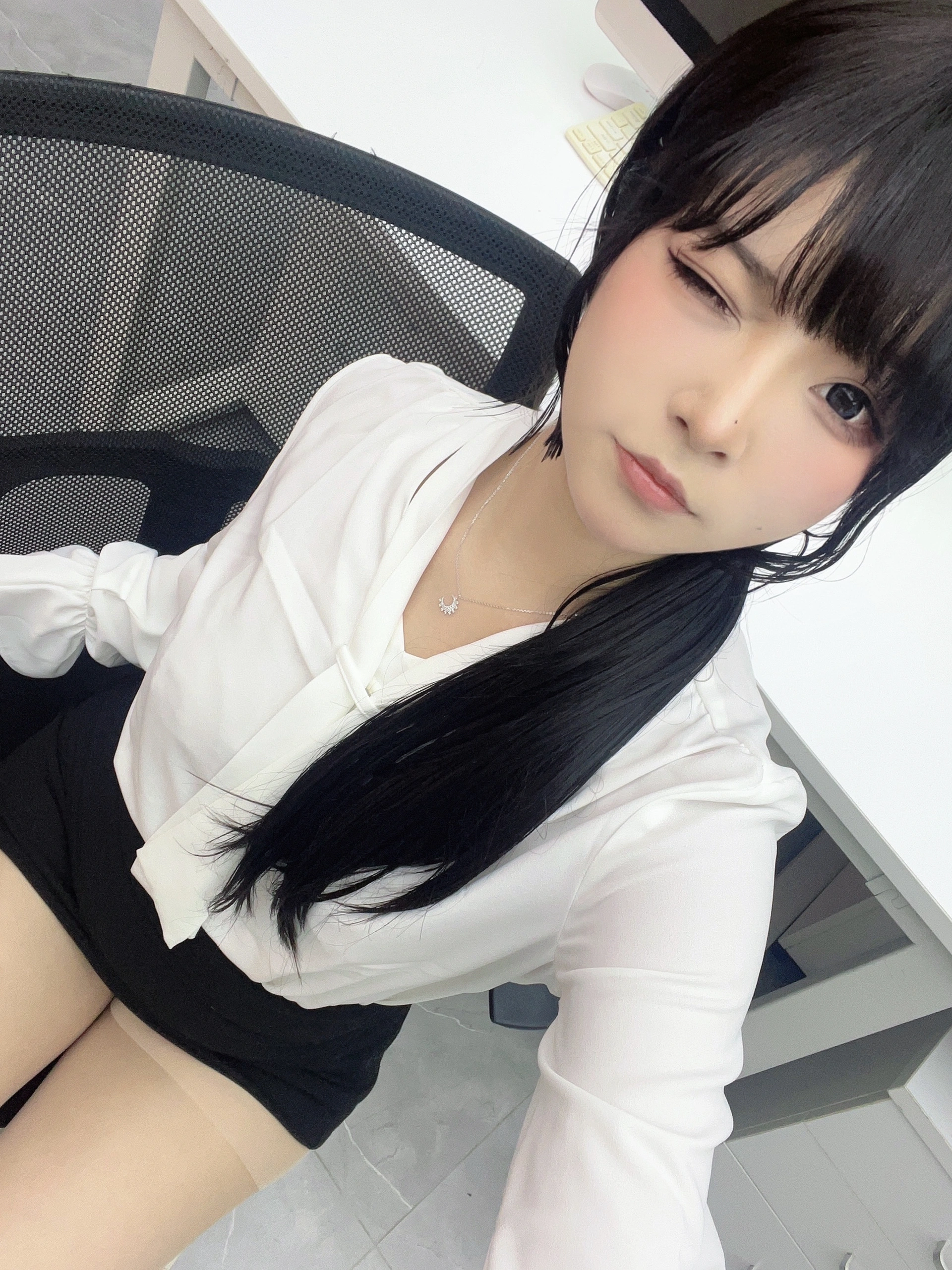 yuuhui玉汇 (Kokuhui) – NO.082 [Patreon] 体贴的秘书 1